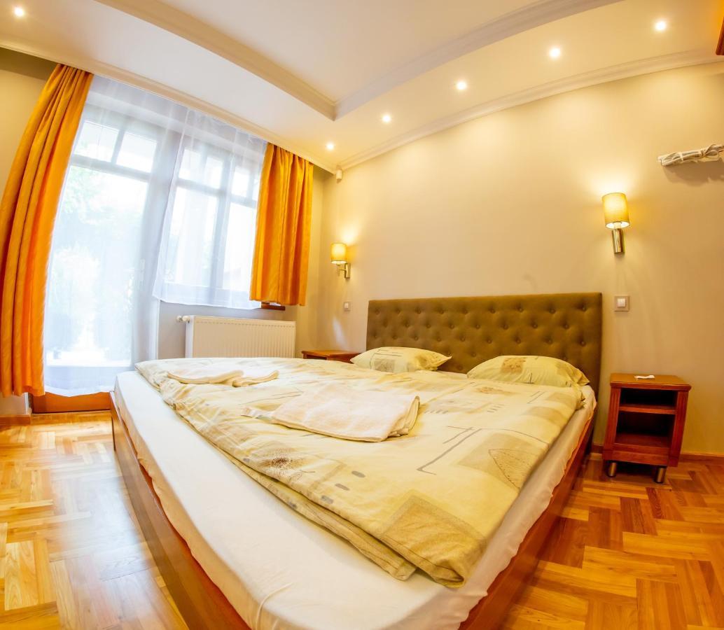 Aranykert Vendégház Eger Extérieur photo