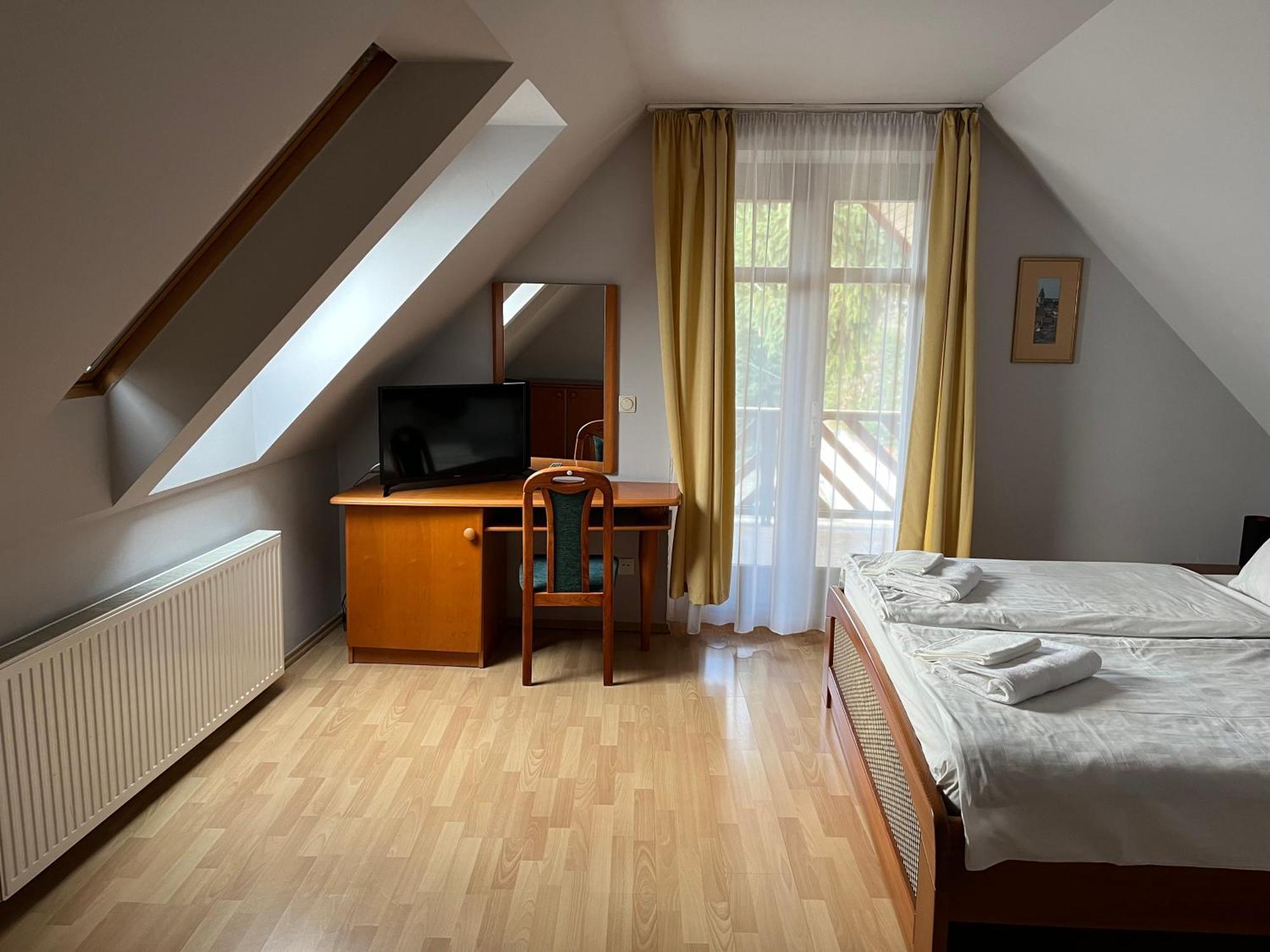 Aranykert Vendégház Eger Extérieur photo